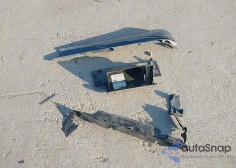 1997 Chevrolet C1500 Fleetside из США, поврежденный, VIN 1GCEC19RXVE108429